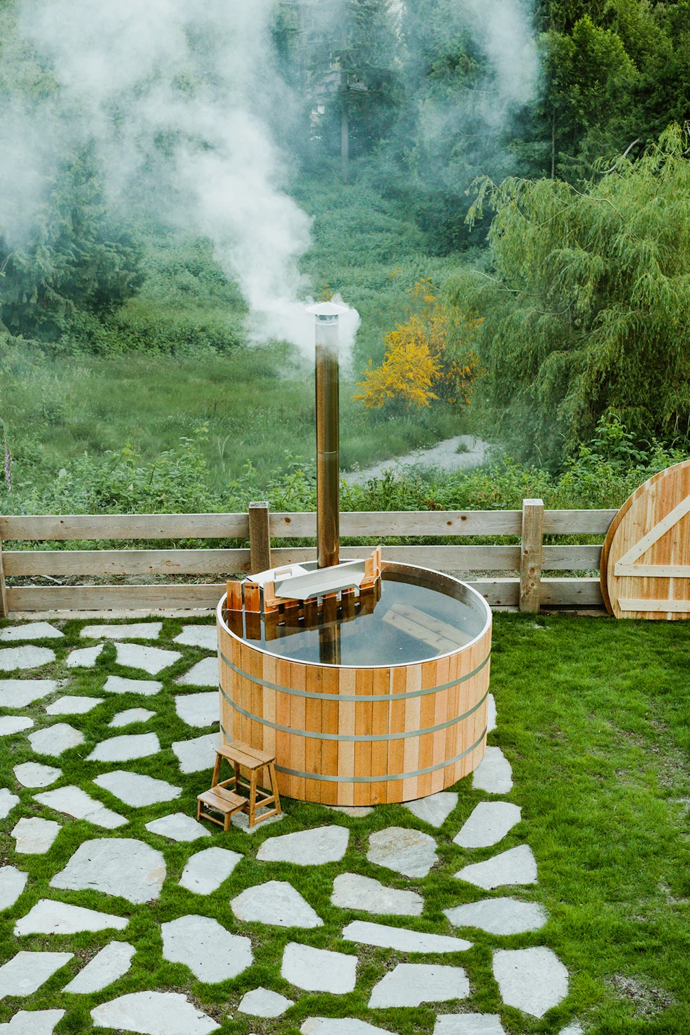 https://images.ctfassets.net/r7p9m4b1iqbp/7tCvt3gRYieJcuJouzoA8K/7d334baaac4d4de5b8106cd78c72be42/Wood-Fired-Hot-Tub-Shayd-Johnson-1.jpg?fm=webp&q=80&w=1200